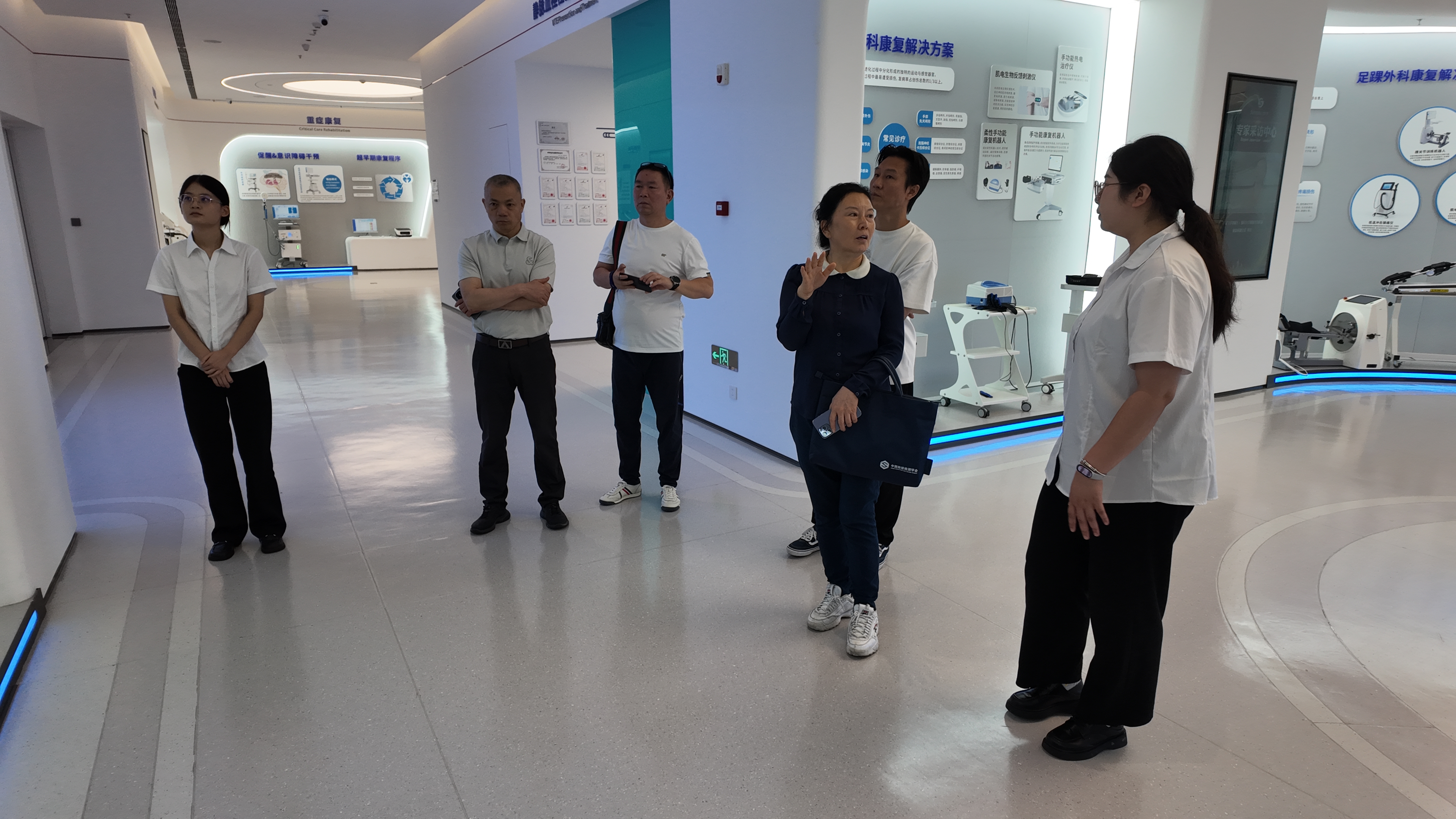 赴翔宇医疗调研 助推医疗器械翻新再制造产业落地